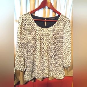 Sara Michelle Beautiful dress blouse .